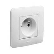 Prise 2p+t 16a 250v blanc